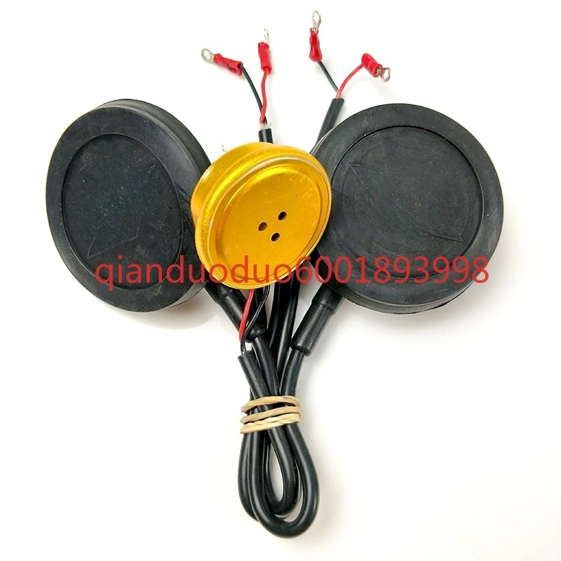 Diving helmet with earphone communicator