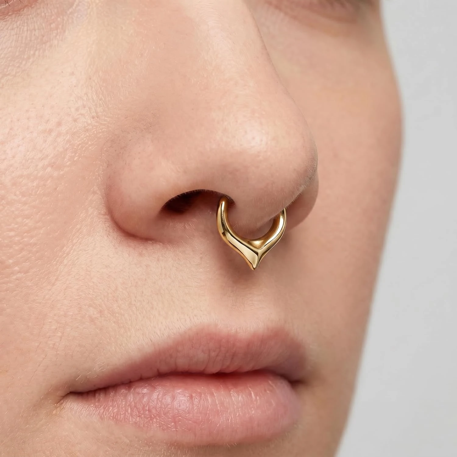 16G Spike Nose Rings Titanium ASTM F136 Clicker Hoop Septum Daith and Helix Earrings Piercing Jewelry for Women Men Diameter 8mm