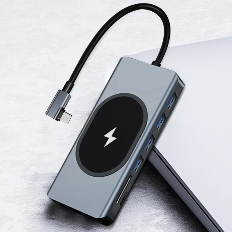قم بتوسيع الكمبيوتر المحمول الخاص بك باستخدام موزع USB C الذي يتميز بمنفذين متوافقين مع وإيثرنت وقارئ منفذ USB