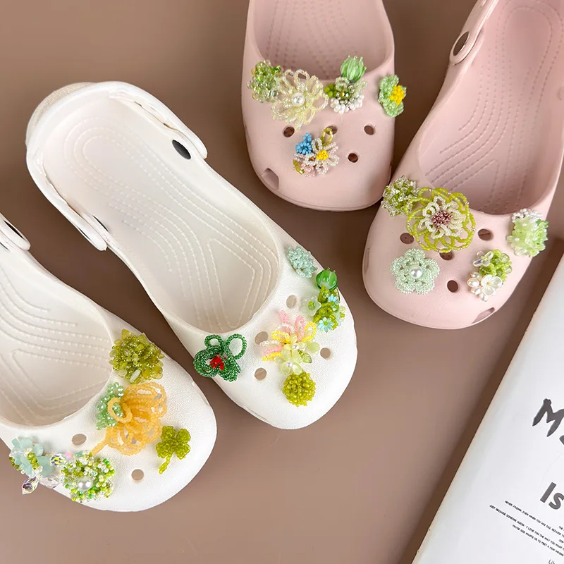 2026 New Green Shoe Decorations Beaded Flower Hole Shoes Decorative Buckle DIY Removable Crystal Shoe Buckle Flower Accessories