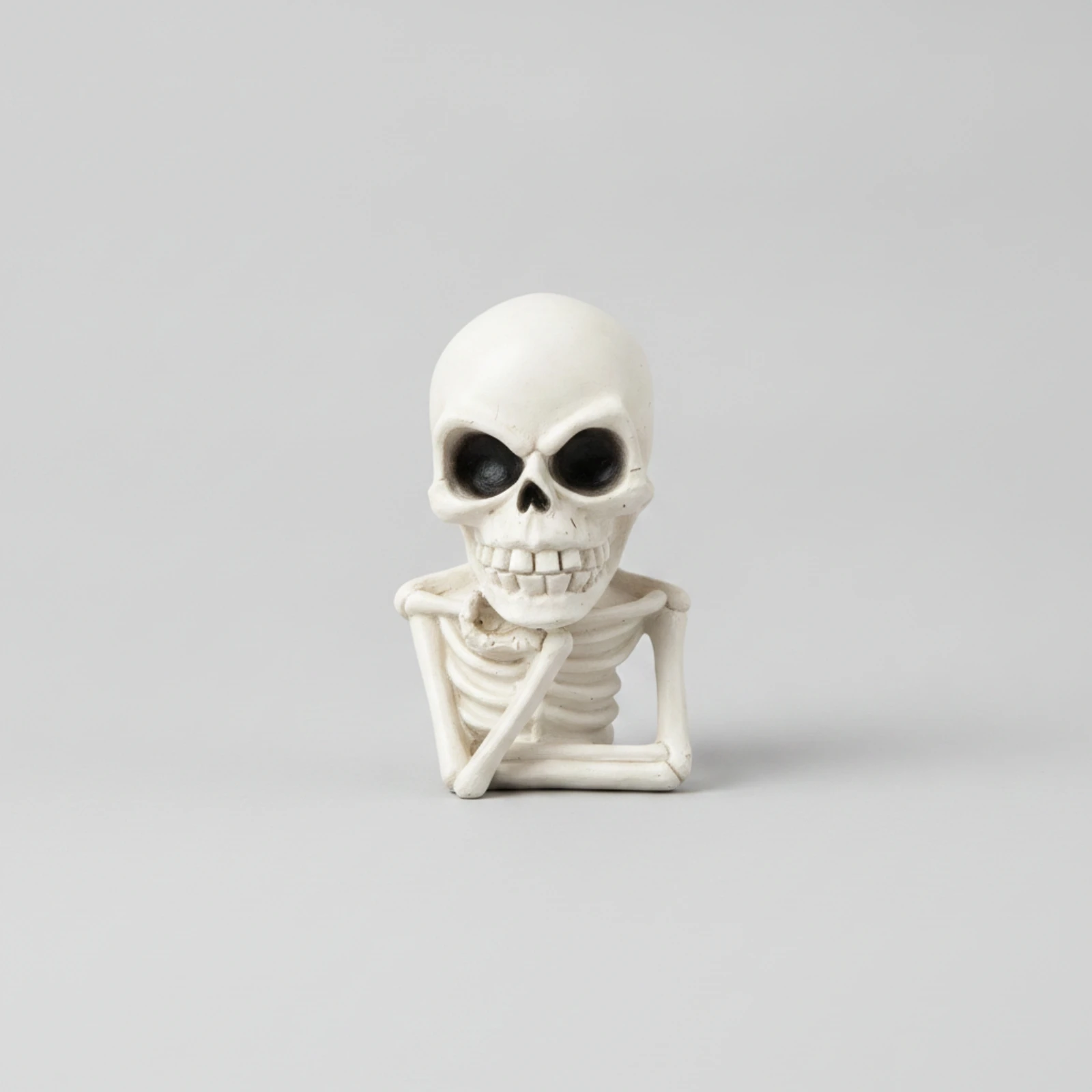 Skeleton Figurine Matte Skeleton Bust Skull Bust Compact Skull Figurine Vintage-Inspired for Halloween, Tabletop
