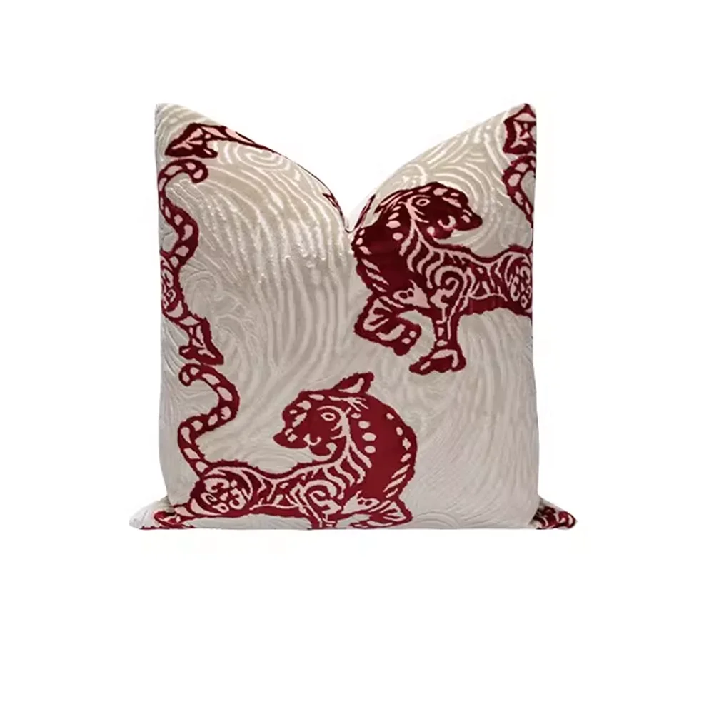 RUIYI Red and Black Tiger-Print Luxury Collection Tiger Jacquard Pillowcase For Premium Hotel Showroom Living Room Sofa