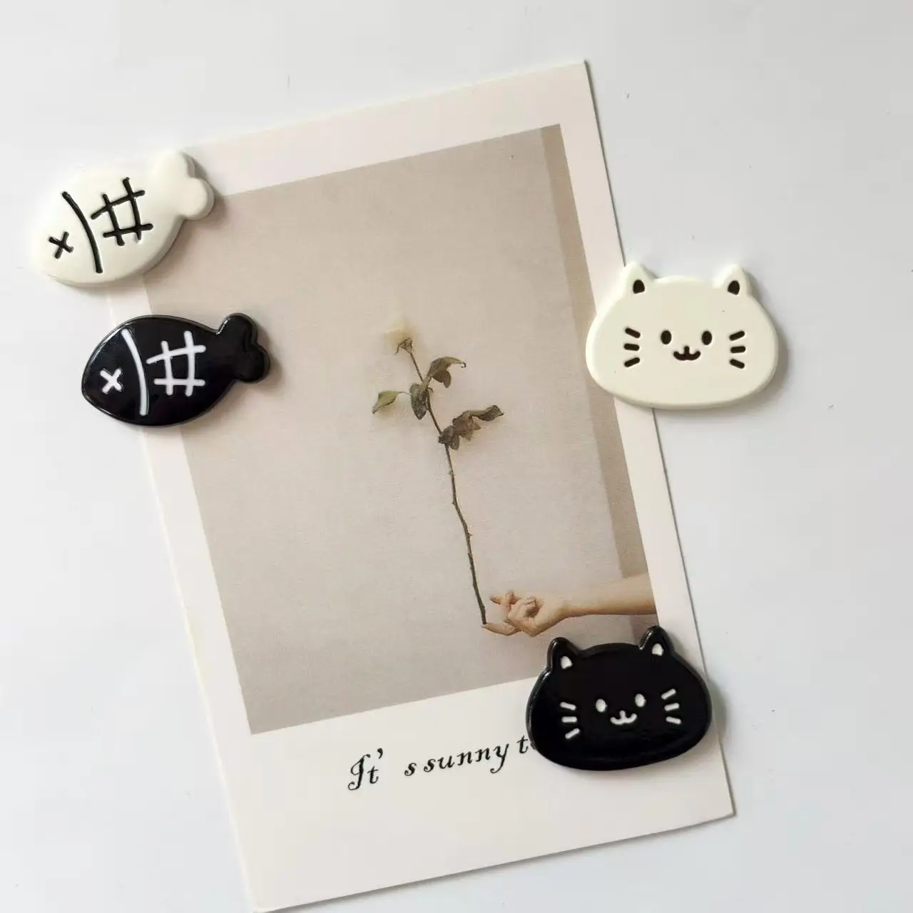 4Pcs Cute kitten and fish refrigerator sticker, black and white cat magnet, kitchen decoration gift, present
