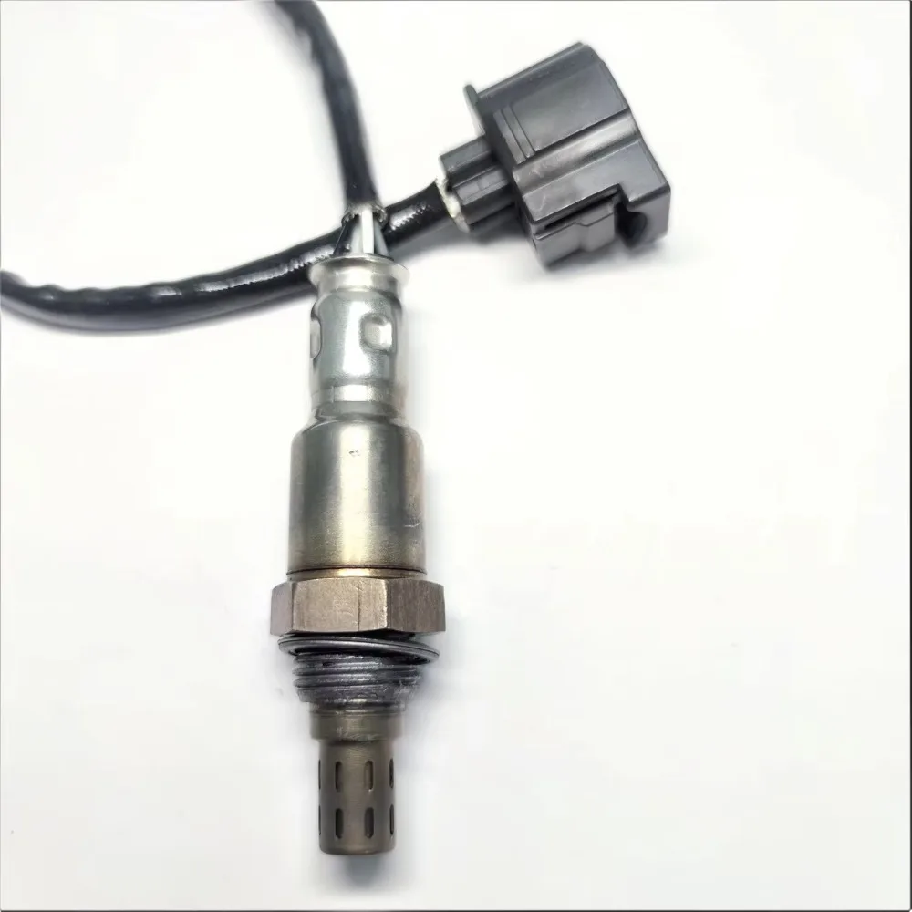 Factory-direct Oxygen Sensor 0005421600 Compatible with W205, C205,S205,W213,C238,C253, and S213 Catalytic Converter Diagnostics