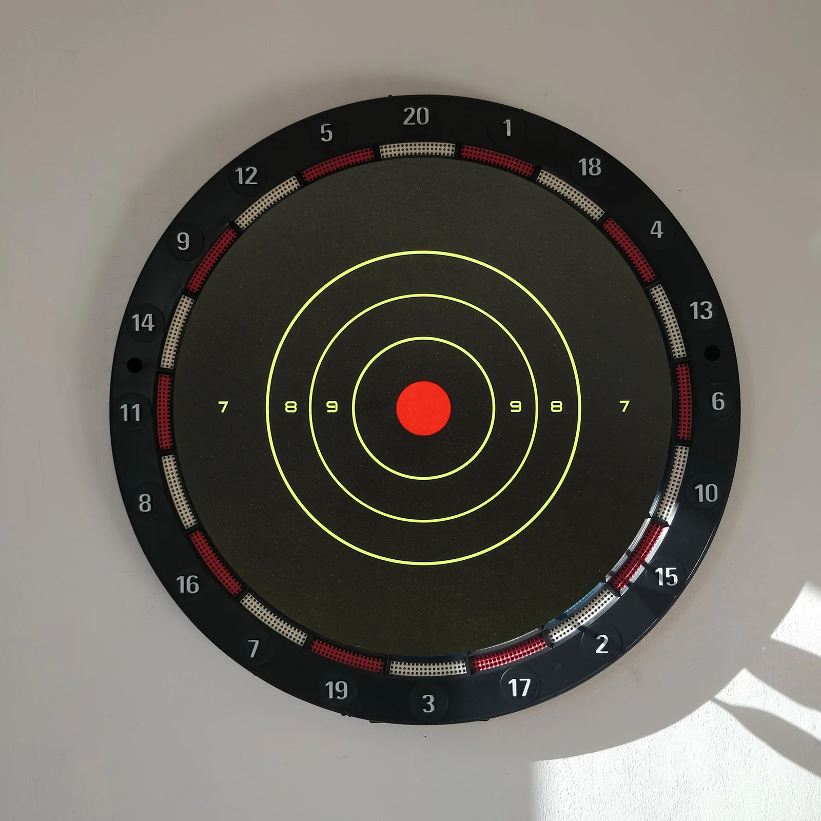 

25pcs Aiming Stickers Durable Fluorescent Round Targets Splatter Paper Material Random Color Ideal Practice Gifts