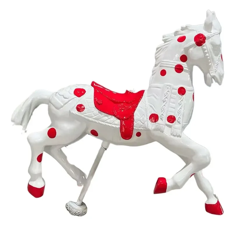 Exquisite hand drawn carousel statue, luxurious home garden decoration
