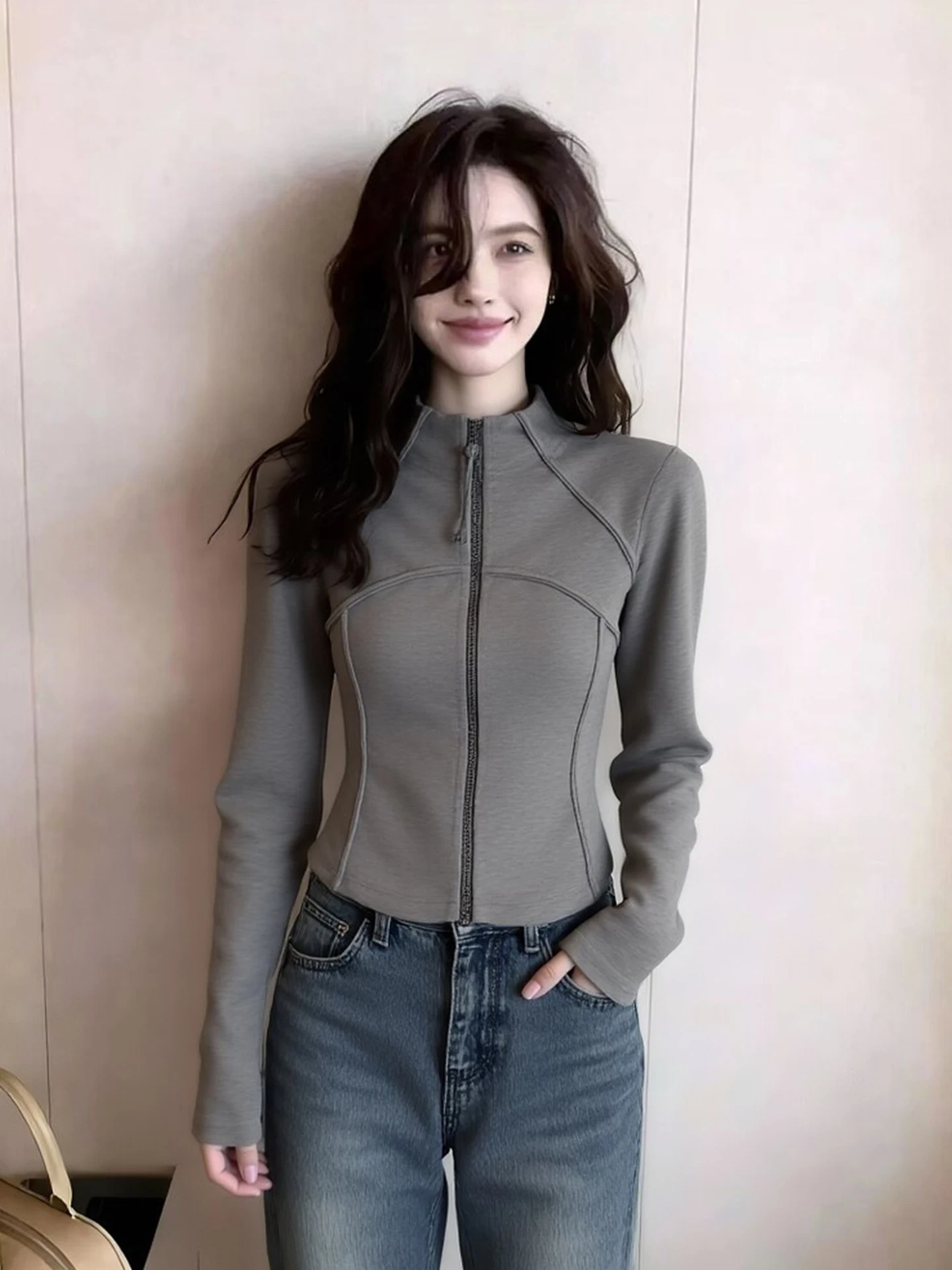 Elegant Grey Zipper Jacket Long Sleeve Women's Slim Fit Beautiful Versatile Simple Open Cardigan Autumn New Style Sporty Wind