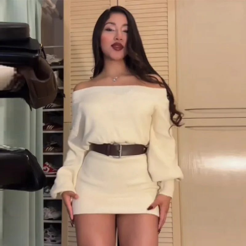 ชุดเดรสสั้นสีขาวแบบเปิดไหล่สำหรับงานปาร์ตี้วันเกิด ดีไซน์เก๋ไก๋ แขนยาว คอเสื้อแบบเดียว ช่วงเอวเข้ารูป พร้อมเสื้อสเวตเตอร์แบบเวสต์  เสื้อผ้าผู้หญิง