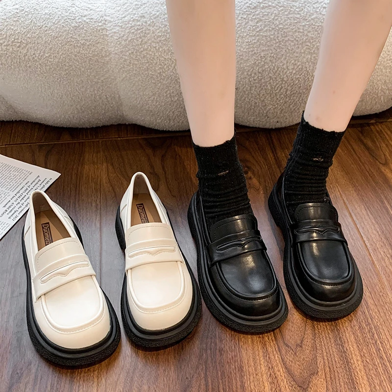 

Белые кожаные туфли-лоферы для женщин - летние, в британском стиле, на плоской подошве, из мягкой кожи, нежные и повседневные.