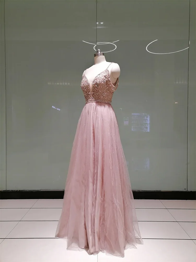 Robe de Bal Rose Trapèze Élégante en Tulle, Bretelles Spaghetti, Dos aux, Longueur au Sol, Broderie