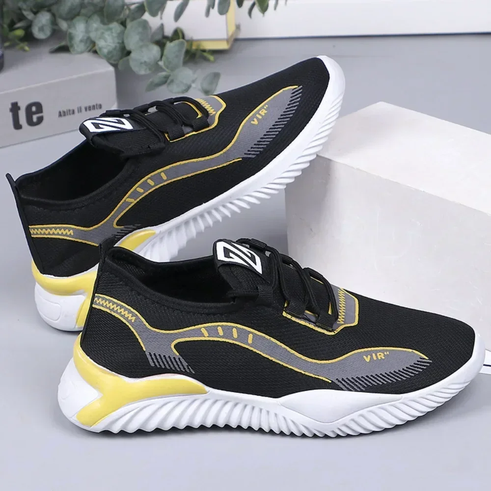 Breathable and lightweight student sneakers, casual and comfortable shoes, Korean menswear, running, summer