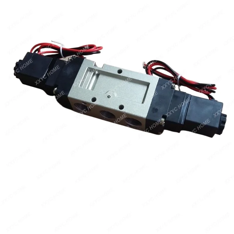 

Three-position five-way pneumatic control valve