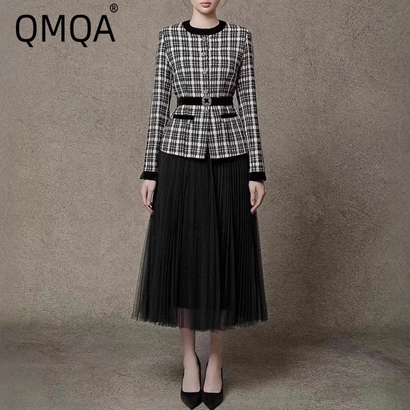 

QMQA Fashion Women's Elegant Two-Piece Set Black White Plaid Belt Coat High Waist Mesh Skirt Sets 2025 Autumn New Clothing QM789