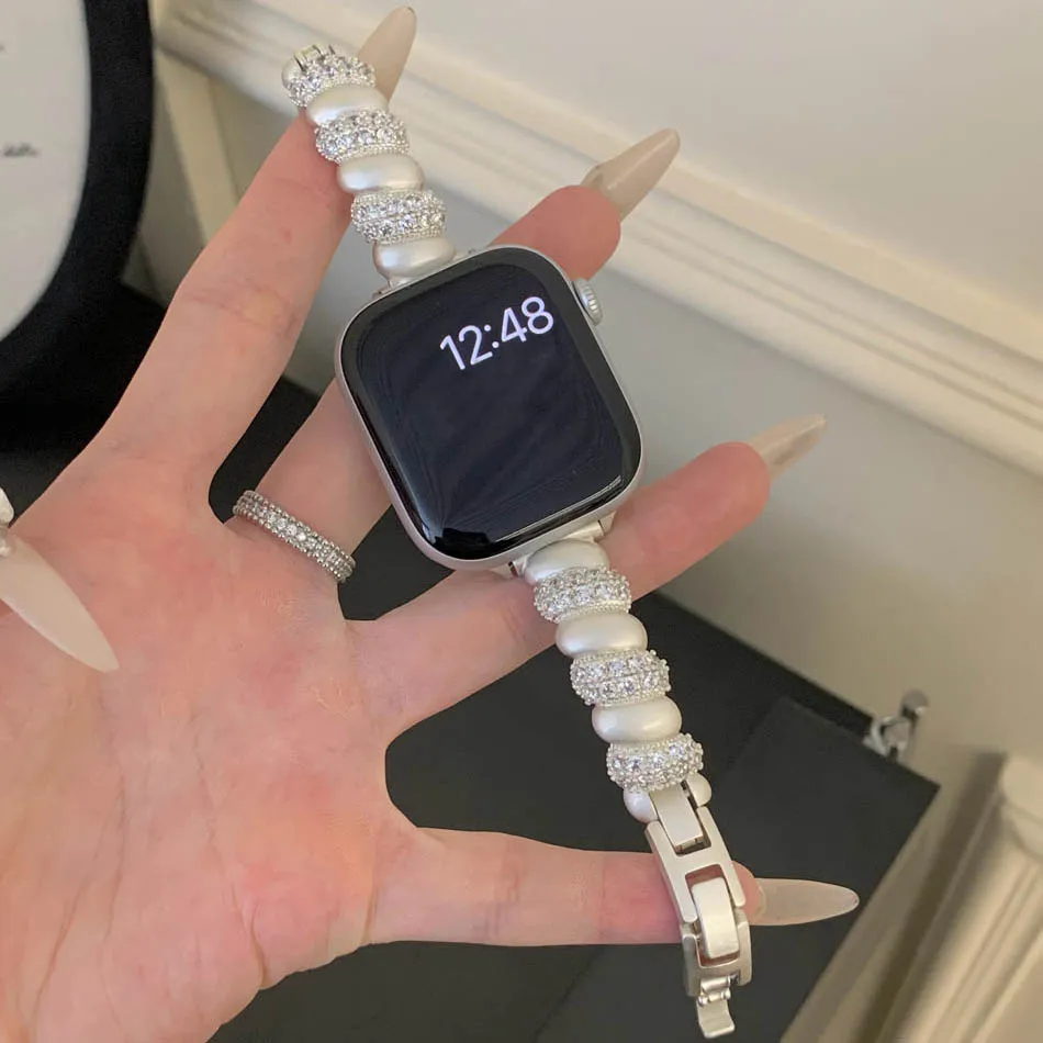 سوار فاخر من الزركون لساعة أبل للنساء 49 مم 46 مم 45 مم 44 مم 42 مم 41 مم 40 مم 38 مم iWatch Series 10 9 8 7 6 5 4 3 2 Ultra SE مجوهرات تصميم حلزوني نحاسي