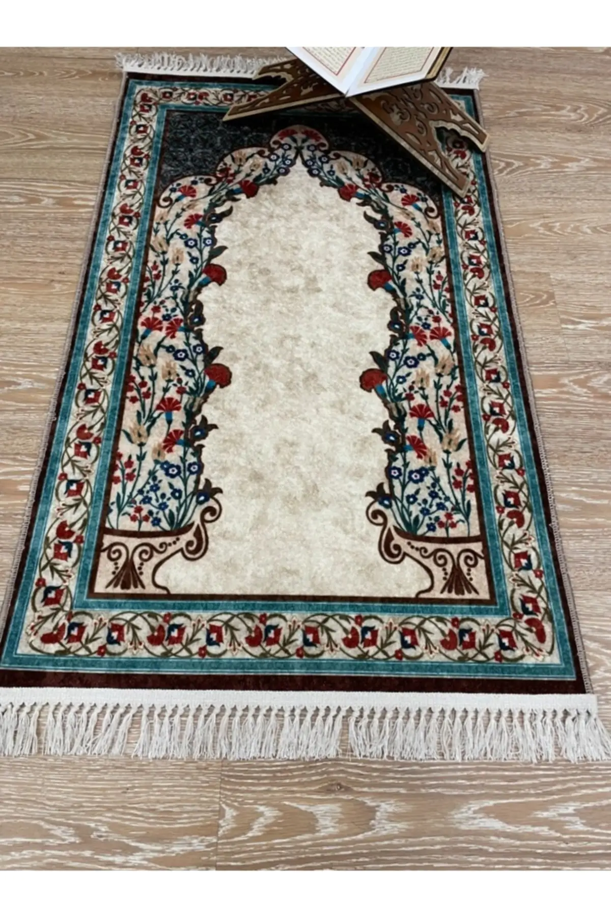 

DOLBOVI Seccade fringed (latex base) 75x125 size Meditation Rug