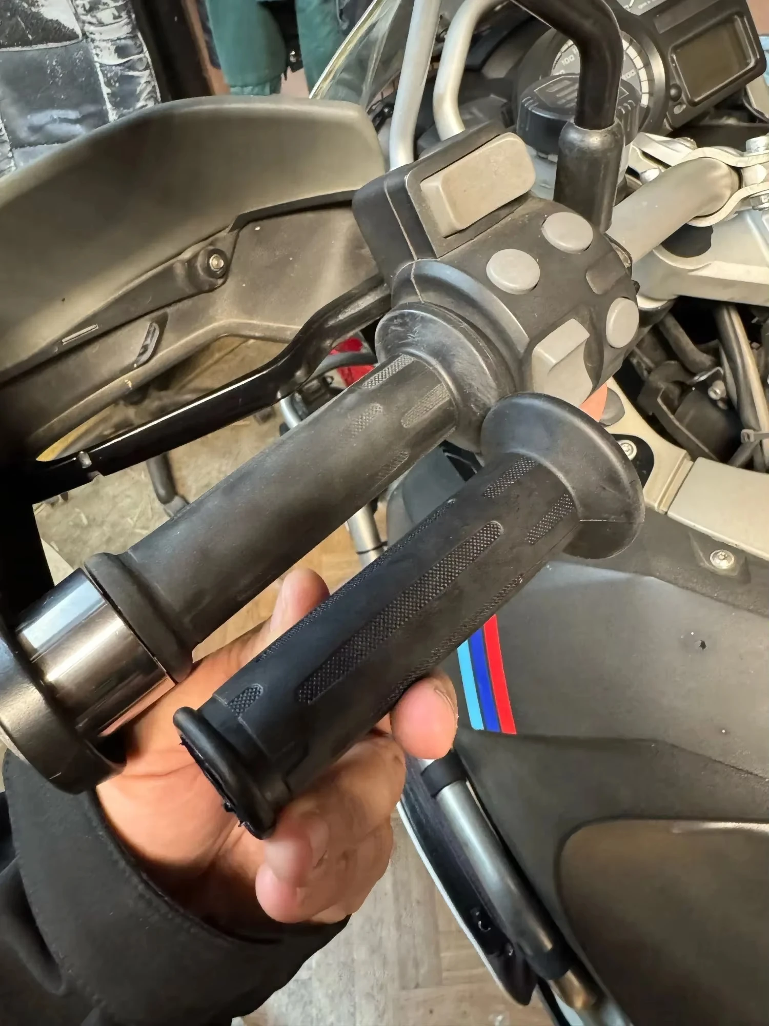 Motorcycle Grips For BMW S1000RR S1000 RR XR S1000XR S1000R R C400 GT F750 GS F850 GS R1200GS R1250 GS ADV Handle Bar