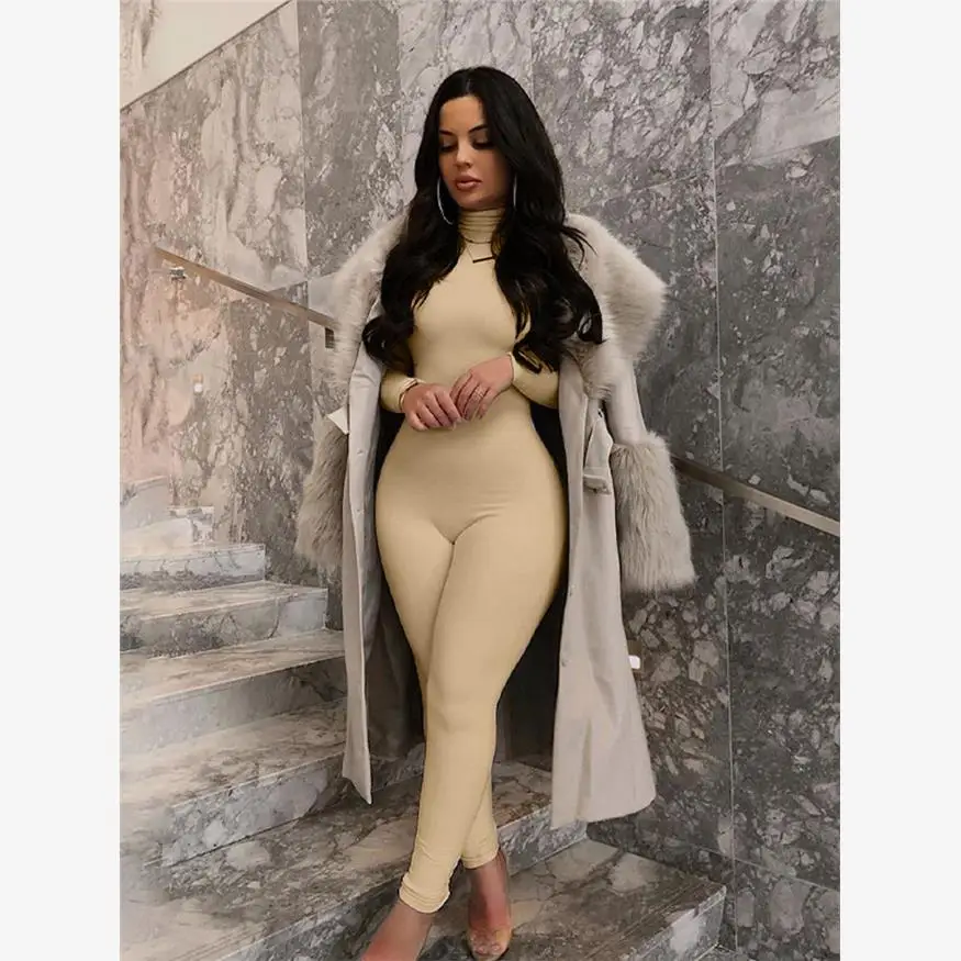 ชุดว่ายน้ำคอสูงทรงเข้ารูปแฟชั่น  ชุดออกกำลังกายสำหรับผู้หญิง  สีพื้น  กางเกงรัดรูปด้านใน