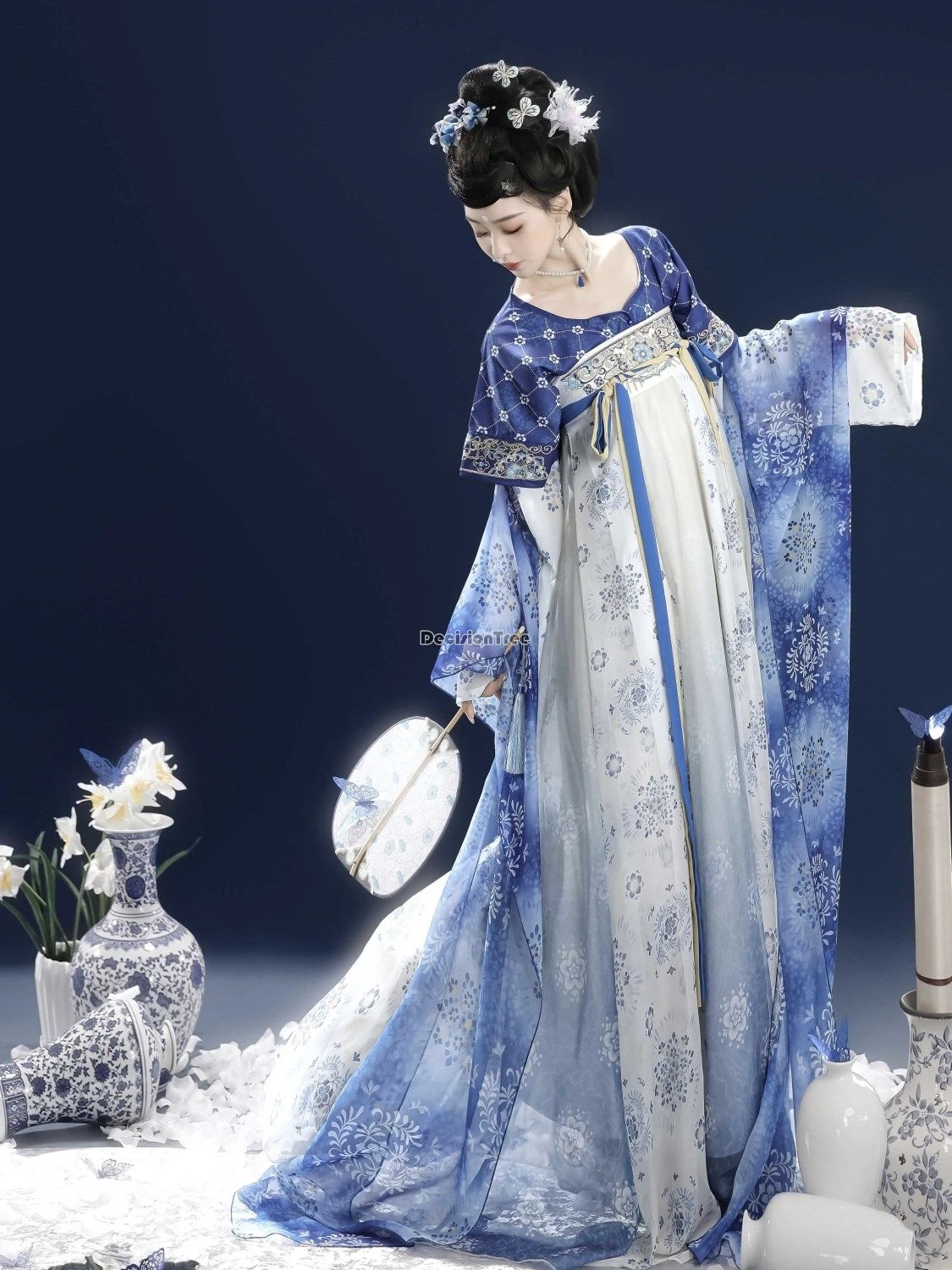 

2025 chinese retro national style ancient tang dynasty women ruqun hanfu printed round collar top high waist skirt shawl hanfu