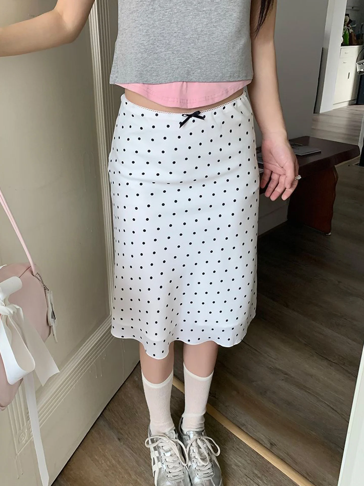 

Новая женская летняя юбка А-силуэта в корейском стиле, белая в горошек, с завышенной талией, стройнящая, скрывающая недостатки фигуры, средней длины