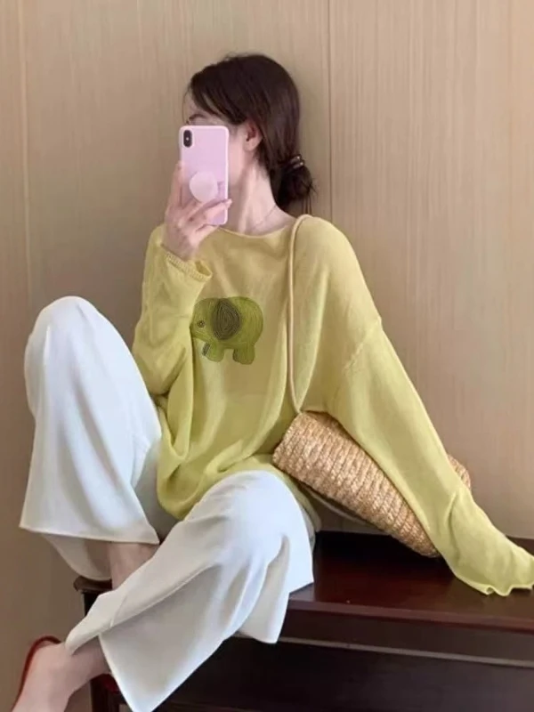 

Chic Anti-Aging Beautiful Yellow Green Elephant Print Women's Summer New Style Unique Fashionable Popular Sun Protection Top