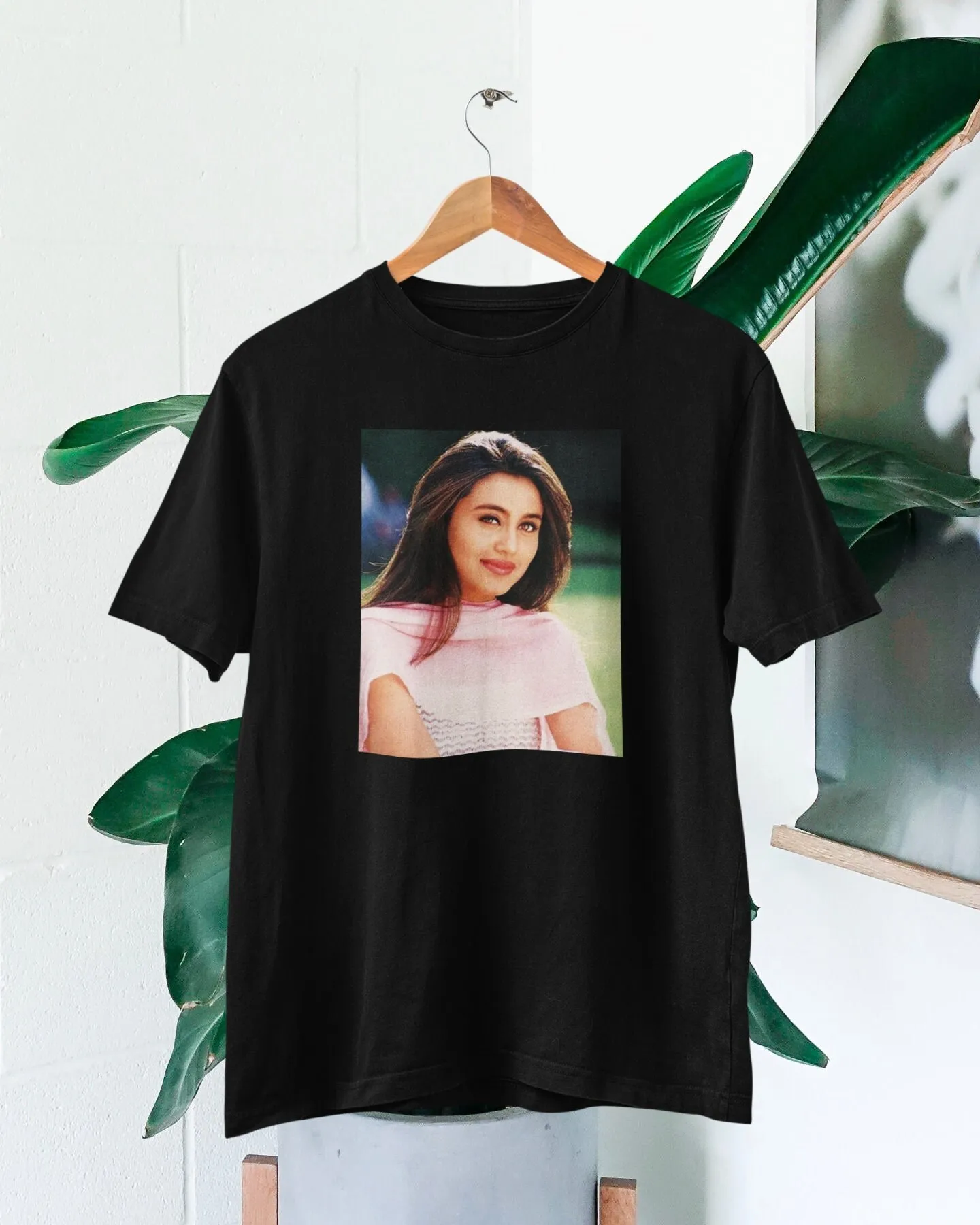 Rani Mukerji Bollywood Photo T-shirtrani Mukerjibollywood Movies Fans Shirtrahul and Anjalikuch Kuch Hota Hai rani Bollywood Top