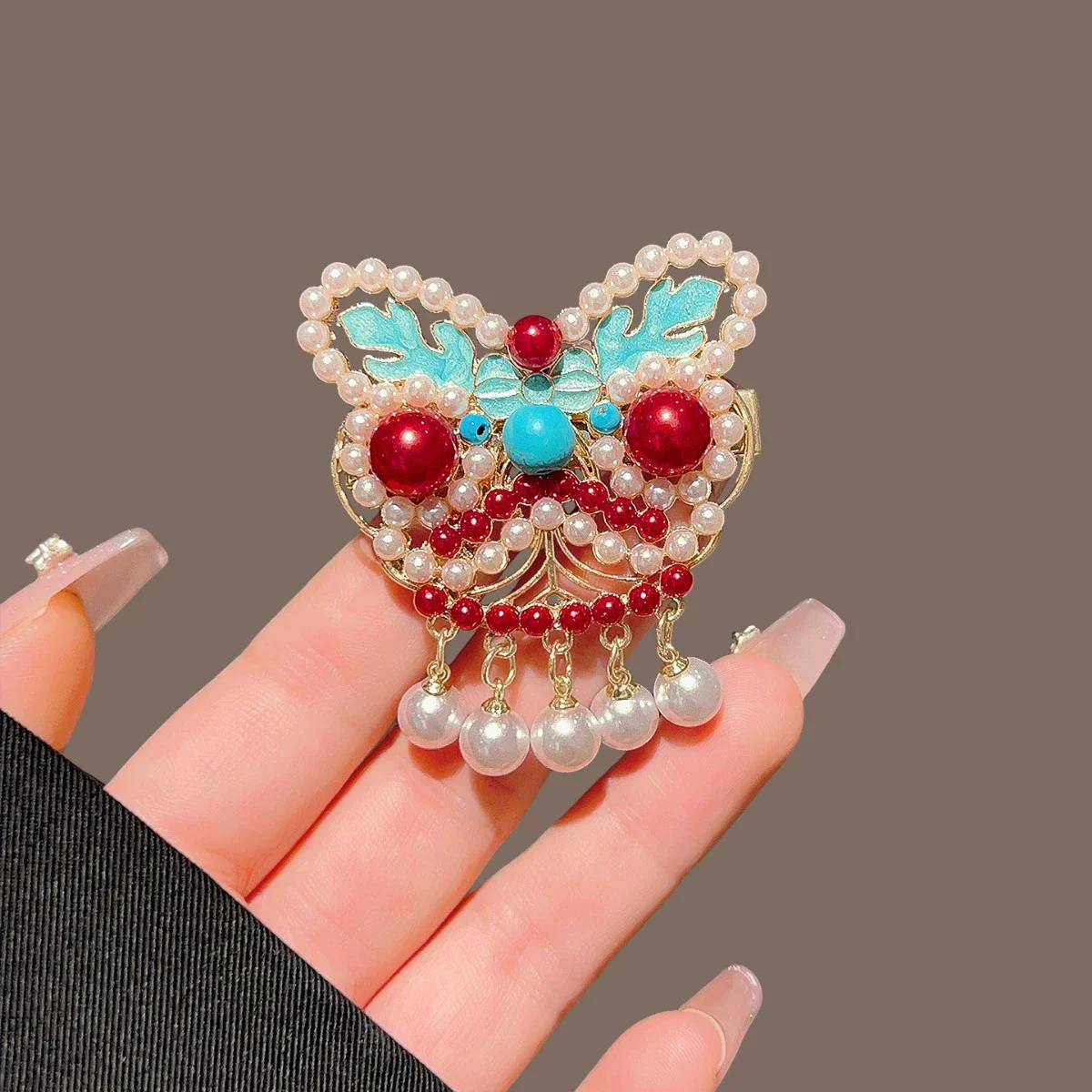 Abstract Animal Lion Brooch Pins for Women Blue Enamel Imitation Pearl Tassel Brooches Wedding Party Chinese Jewelry Gifts