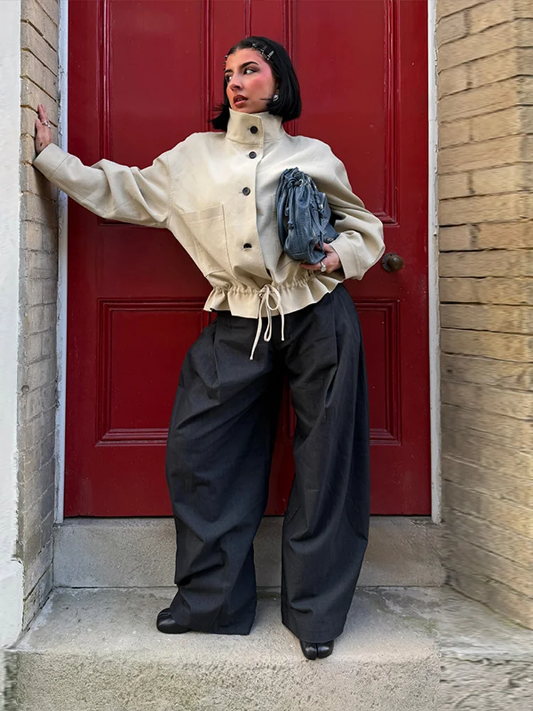 Stehkragen-Knopfjacke mit Kordelzug für Damen, Street-Style mit Epauletten, Langarm, Einreihig, Locker Geschnittene Jacke, Schicke Damenoberbekleidung, Neue Outerwear – Detail 15