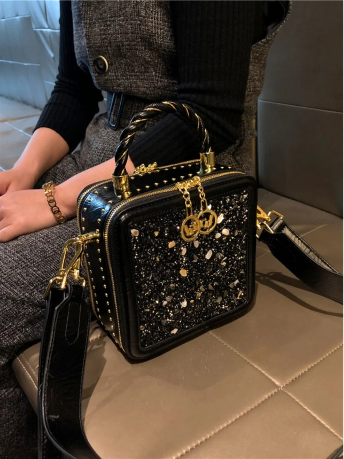 Trendy Box Shape Shoulder Bag Versatile Small Square Bag Autumn Winter New Design Crossbody Bag for Young Women Daily Use