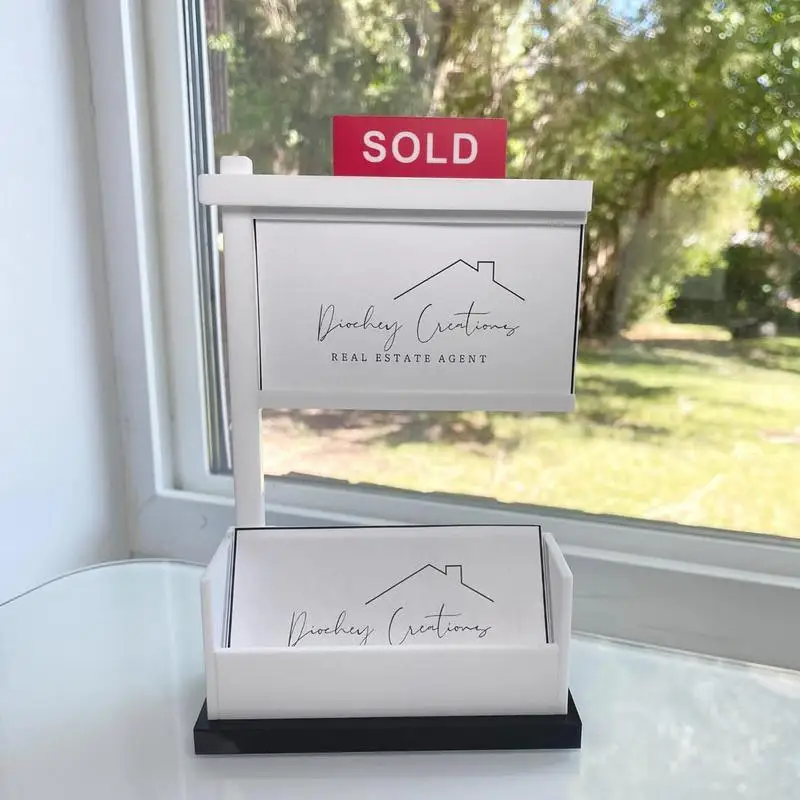 อสังหาริมทรัพย์การ์ดไม้สําหรับนามบัตร 3.5X2 นิ้วแผนกต้อนรับโต๊ะไม้ผู้ถือขายป้ายสําหรับชาย