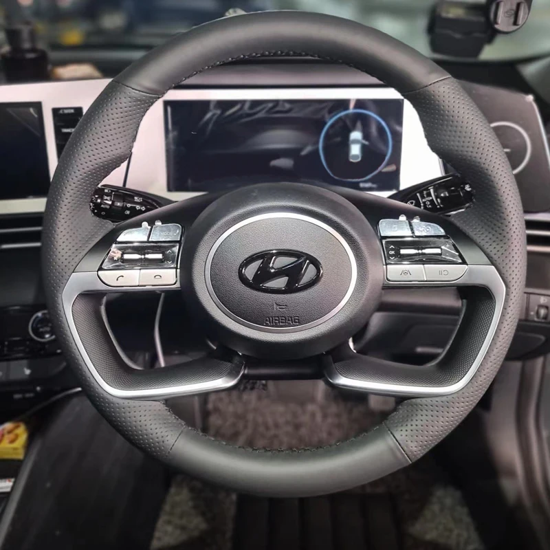 Hand Sewing Steering Wheel Cover for Hyundai AVANTE Santa Cruz Tucson Plug I20 Tucson Hyundai CN7 Car Accessories Braiding Cover