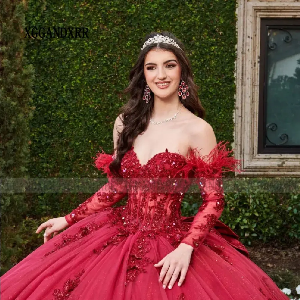 Vestidos Quinceanera vermelhos românticos, Apliques de penas, Vestido princesa doce de 16 anos, 15 anos, 16 anos, Natal, 2024