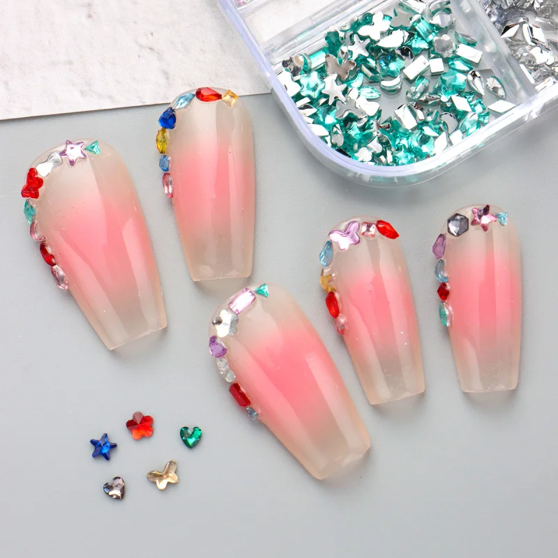 12 Gitter 3D Mini Bunte Nagelrhinesteine Elegante Rhombus-, Mond-, Stern-, Herz-, Blumen- und Mehrform-Flachsteine Nagelkunst-Dekoration – Detail 6