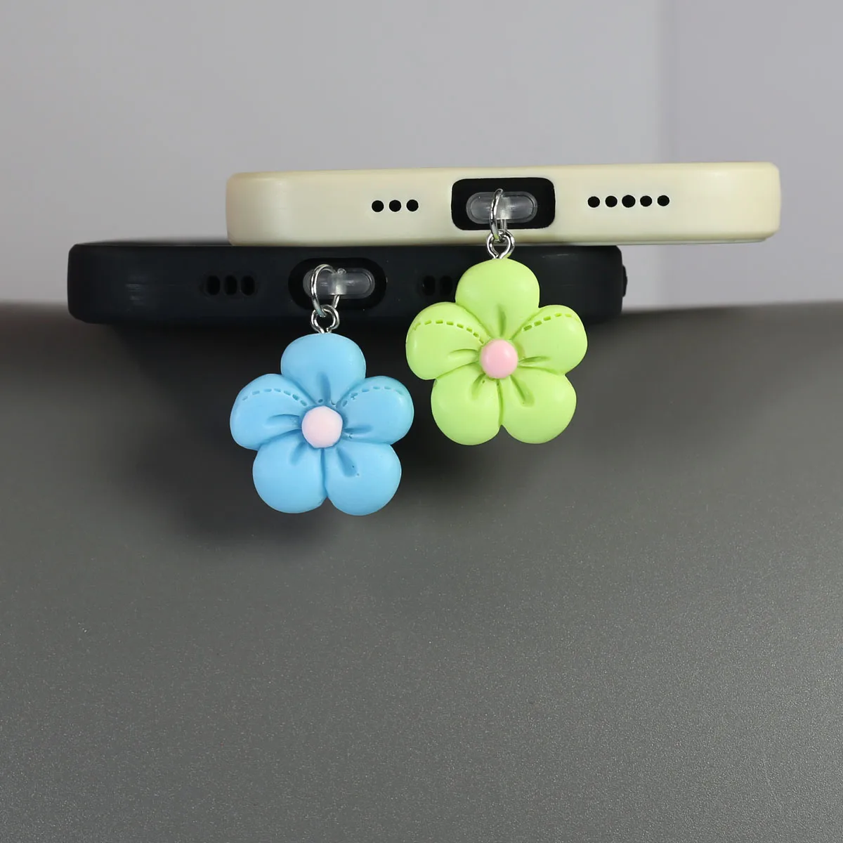 Mobile Phone Dust Plug Beautiful Flower Phone Accessory Hanging Pendant Decoration For Iphone For Samsung Type-C Port Dust Plug