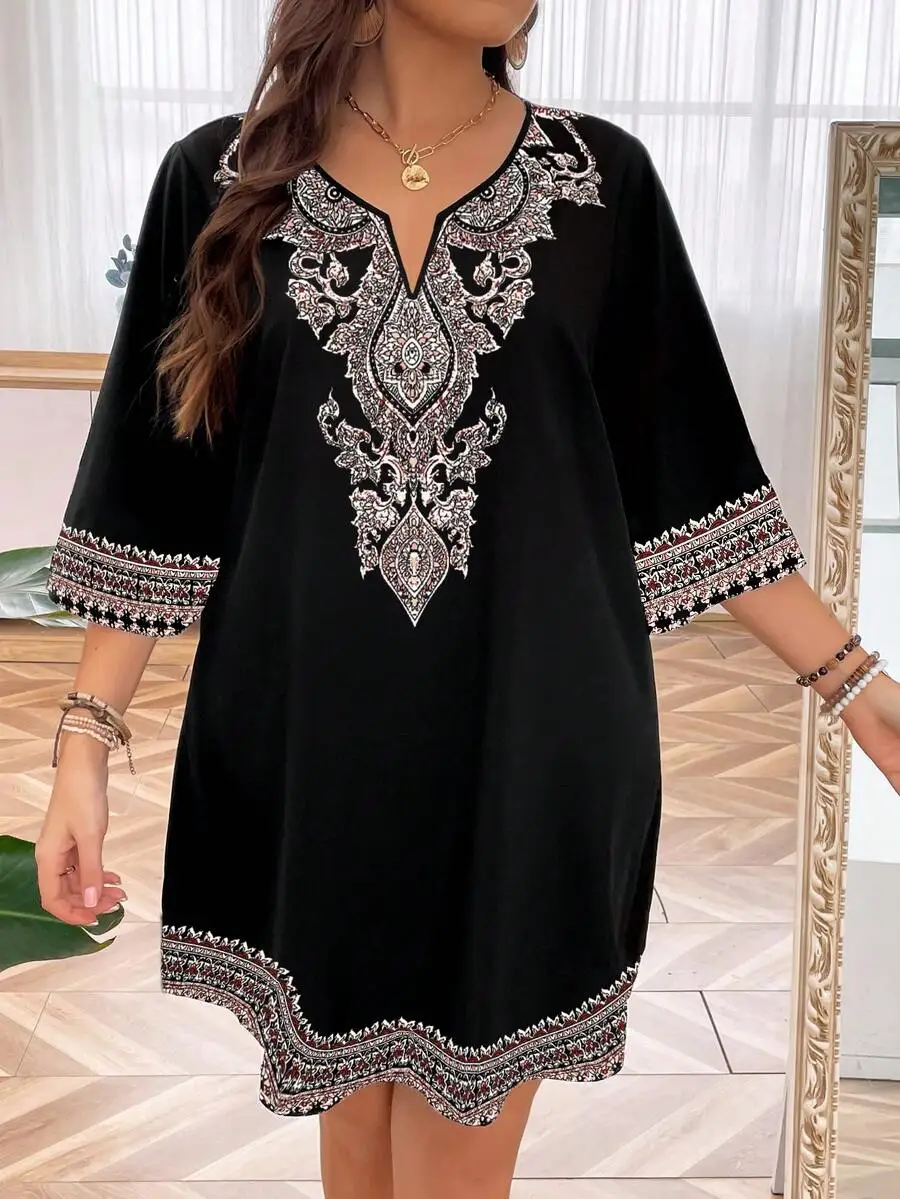 Sukienka damska plus size w stylu vintage z haftem, prosta, do noszenia na co dzień.