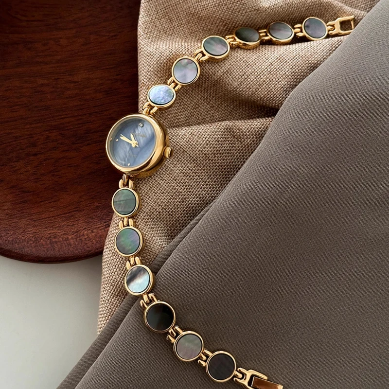 Women's Quartz Watch Luxury Diamond Bracelet Small Wristlet Bracelet Vintage Clock for Ladies Birthday Gift