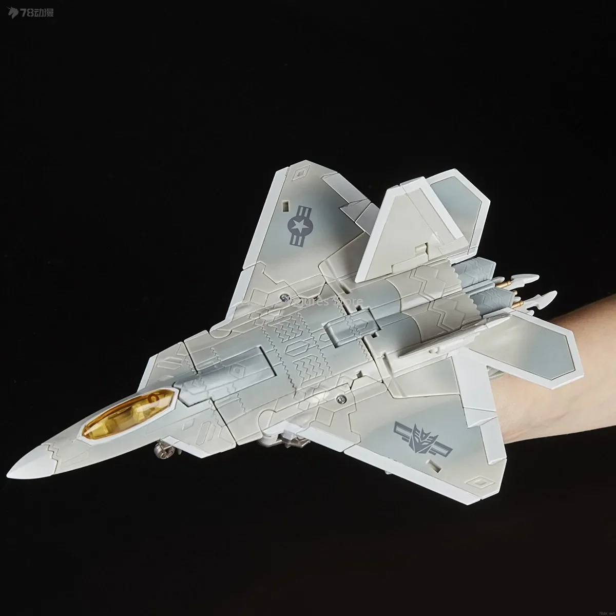 متوفر في المخزون سلسلة هاسبرو ستوديو SS06 Starscream مجموعة نماذج لجسم لعبة هدايا للأطفال