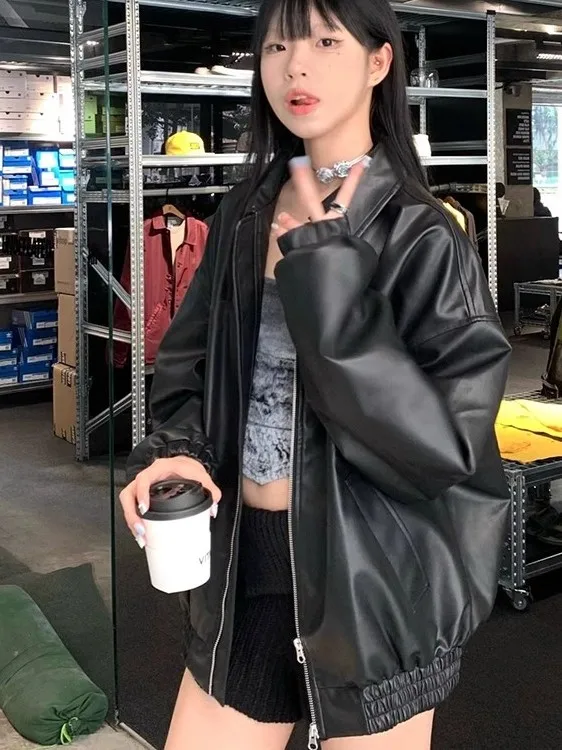 الرجعية الأمريكية Sle المرأة الجلود Jaet زوجين مطابقة Bla PU معطف Thiened الخريف الشتاء جديد وصول عارضة Faion