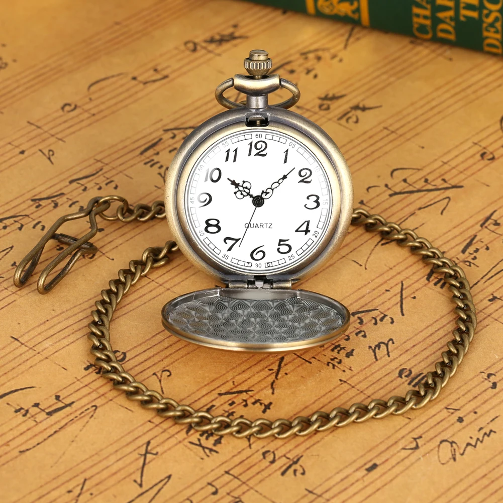 Bronze Smooth Face Pocket Watch with 30 cm Pocket Chain Retro Gift for Men Arabic Numerals Display Pendant Pocket Clock