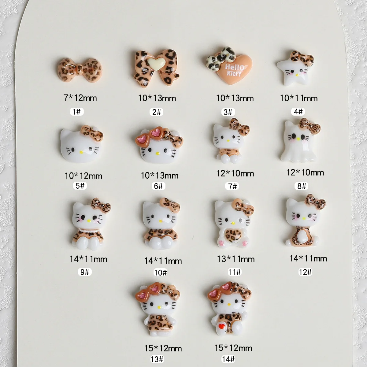 50 teile/beutel Leopard Print Hallo Kitty Nail art Charms 3D Kawaii Harz Herz Sonnenbrille KT/Bogen Nagel Dekor DIY mode Nagel Teile