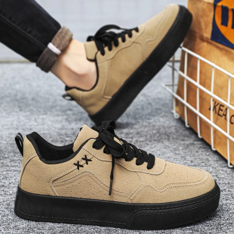 

2025 Autumn New Men's Casual Shoes Solid Colour Thick Sole Anti Slip Men Footwear Retro Comfortable Light Business Men Sneakers