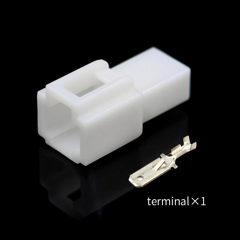 DJ7011-6.3-11 自動車用コネクタ 6.3シリーズ 1穴配線ハーネスコネクタ オス型