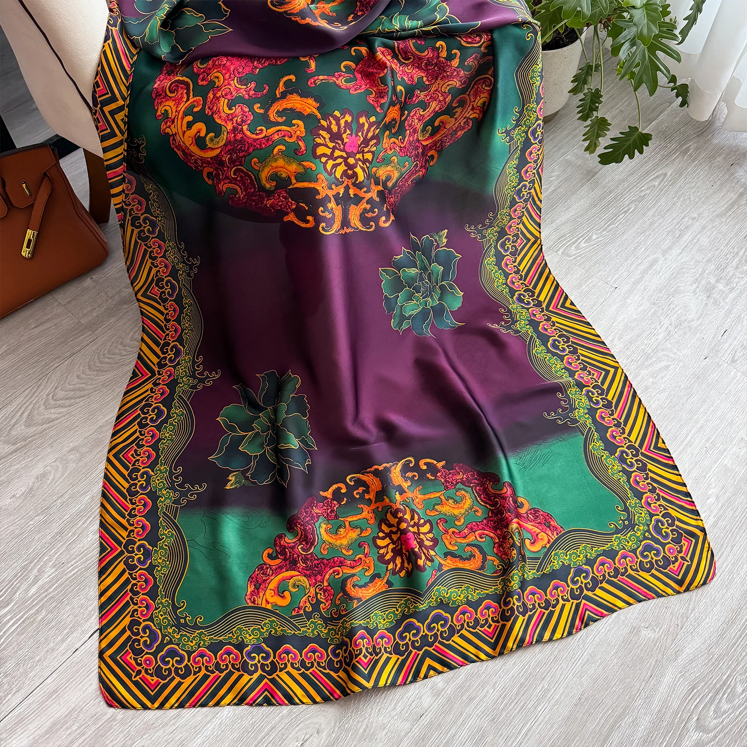 أحدث الربيع عالية الجودة وشاح حريري ناعم النساء السيدات أنيقة طباعة وشاح أزياء شال الشاطئ الحماية من الشمس مصمم وشاح
