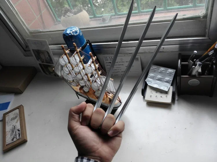 [신규] 2 개/몫 1:1 스케일 26cm 시뮬레이션 철 늑대 발톱 모델 코스프레 소품 할로윈 의상 파티 슈퍼 히어로 선물