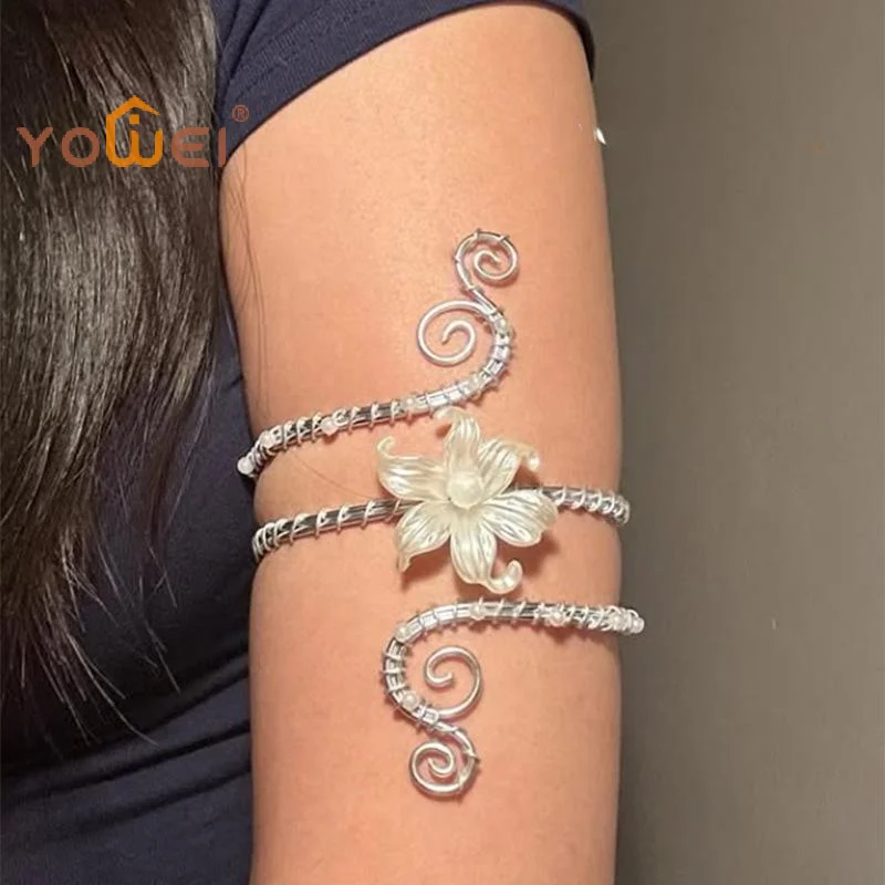 Latest Elegant Hollow Out Iris Flower Bracelet Floral Adjustable Open Arm Bangle Vintage Armlet Armband Arm Accessories