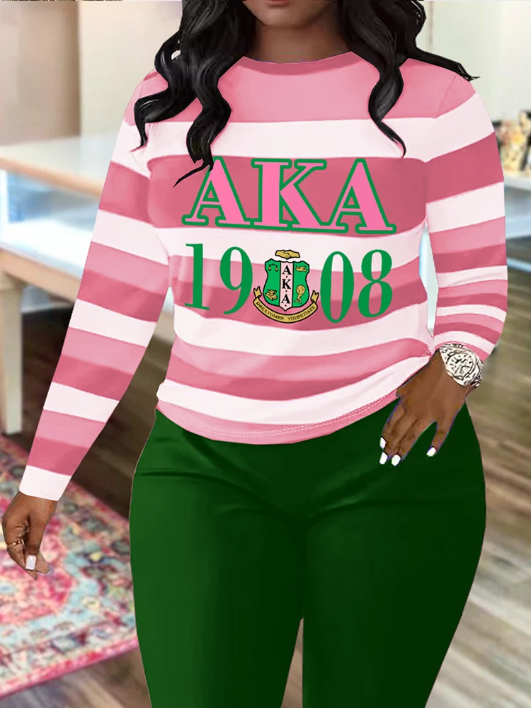 Camiseta con estampado de rayas Alpha Kappa Alpha Sorority