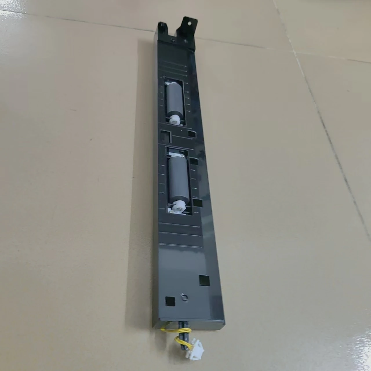 Unidade de placa guia de entrada original: transmissão inferior 060-75433 adequada para duplicador RISO COM COLOR