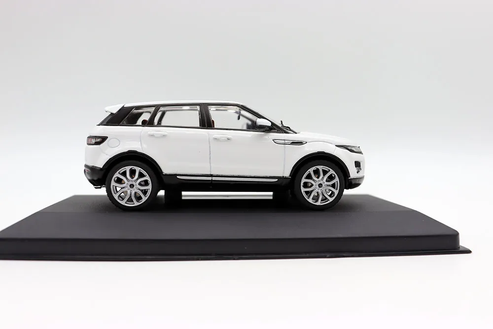 New 1/43 Scale Range Rover EVOQUE Cars Diecast Alloy toys Model For Collection Gift