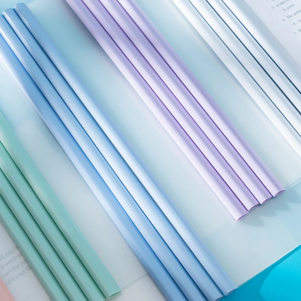 20 Pieces of Thickeneded Pull Rod Clips, Transparent Inserts, Water Drop Rod A4 Pull Rod Clips, Folders, Large Capacity Informat