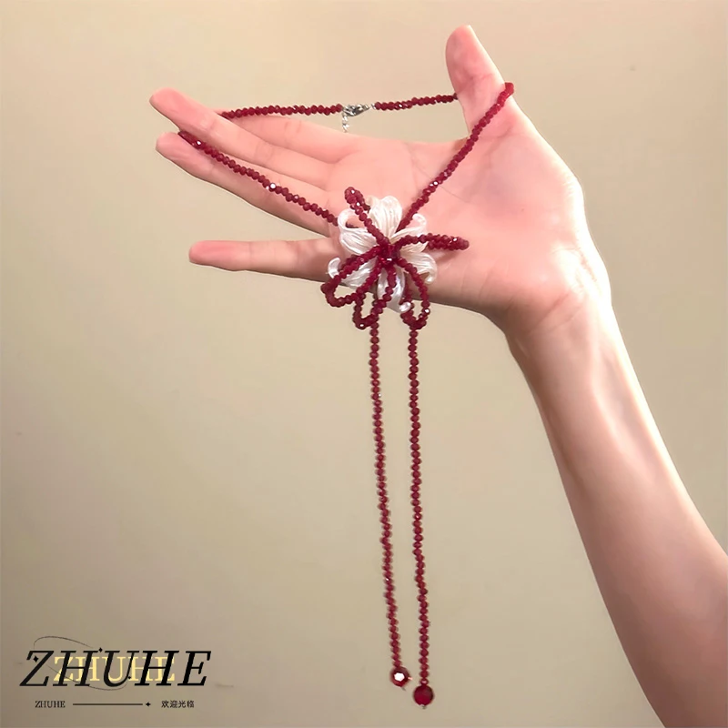 

Vintage Floral Pendant Choker Jewelry Accessories for Men Women, Copper Alloy Material Red Crystal Beaded Necklace for Formal Oc