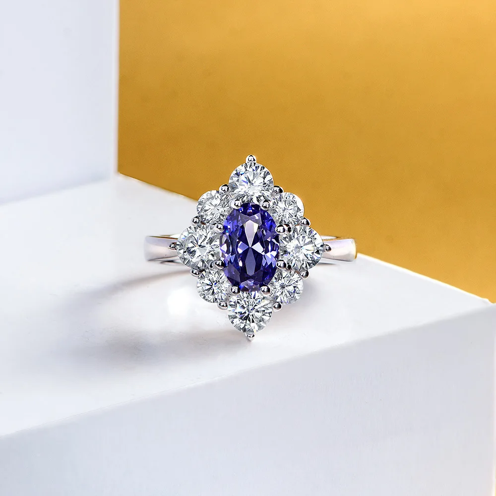 New 925 Silver Ring Versatile Light Luxury 1.5ct Egg shaped 6 * 9 Sapphire Luxury Surrounding Diamond Ring Engagement Jewelry